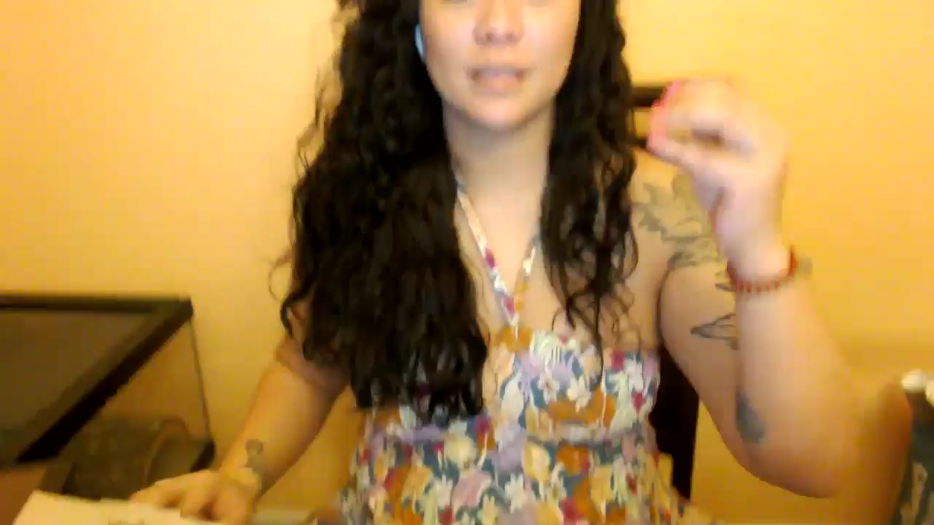 Gallery image thumbnail from MickaylaStar's myfreecams stream on, 01/21/2026, 23:28 image 1 of 20