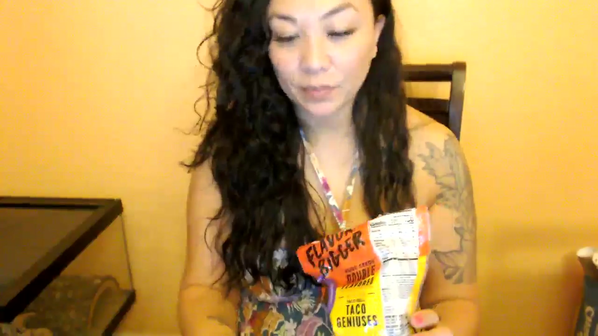 Gallery image thumbnail from MickaylaStar's myfreecams stream on, 01/21/2026, 23:28 image 5 of 20