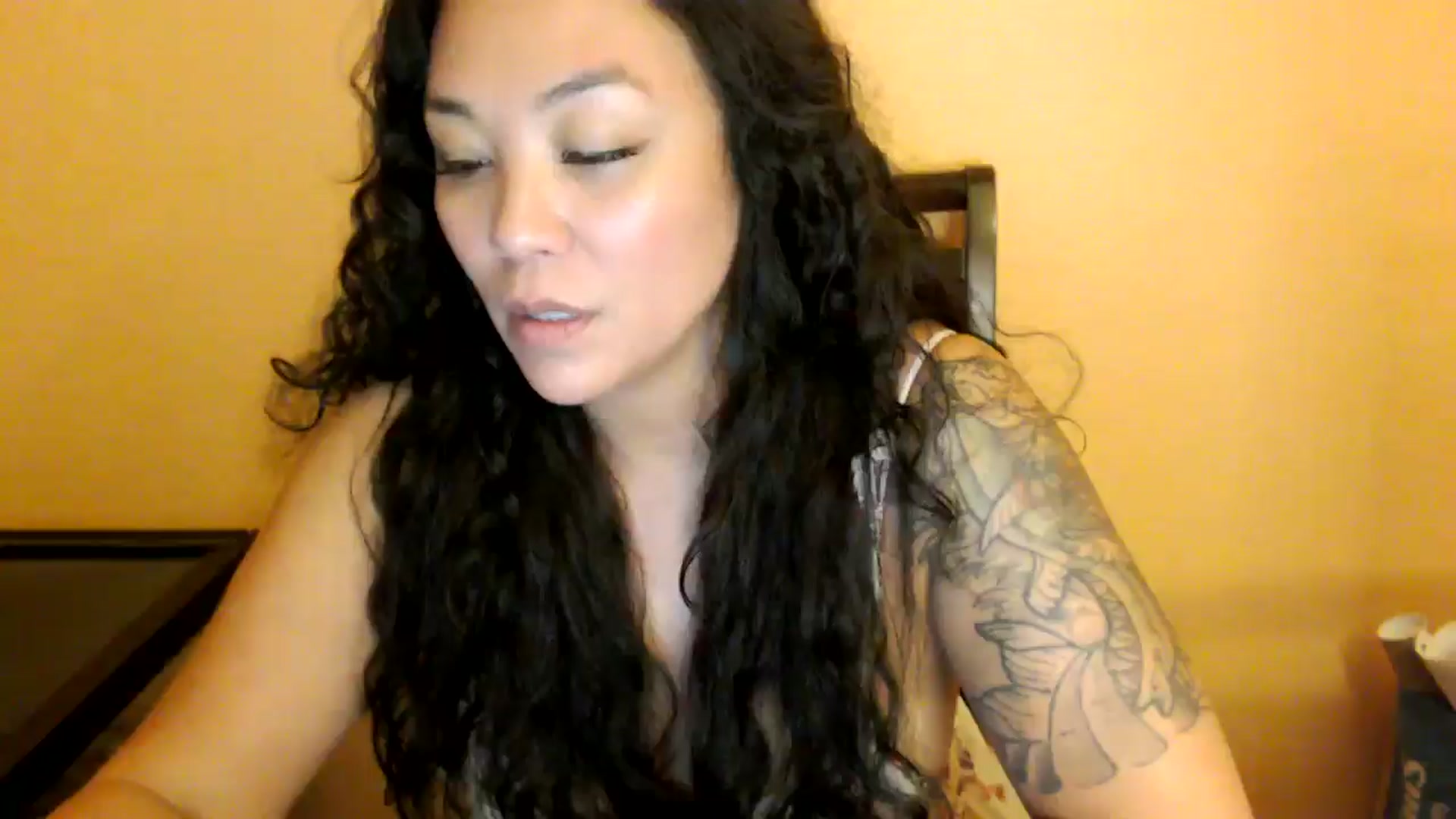 Gallery image thumbnail from MickaylaStar's myfreecams stream on, 01/26/2026, 02:13 image 17 of 20