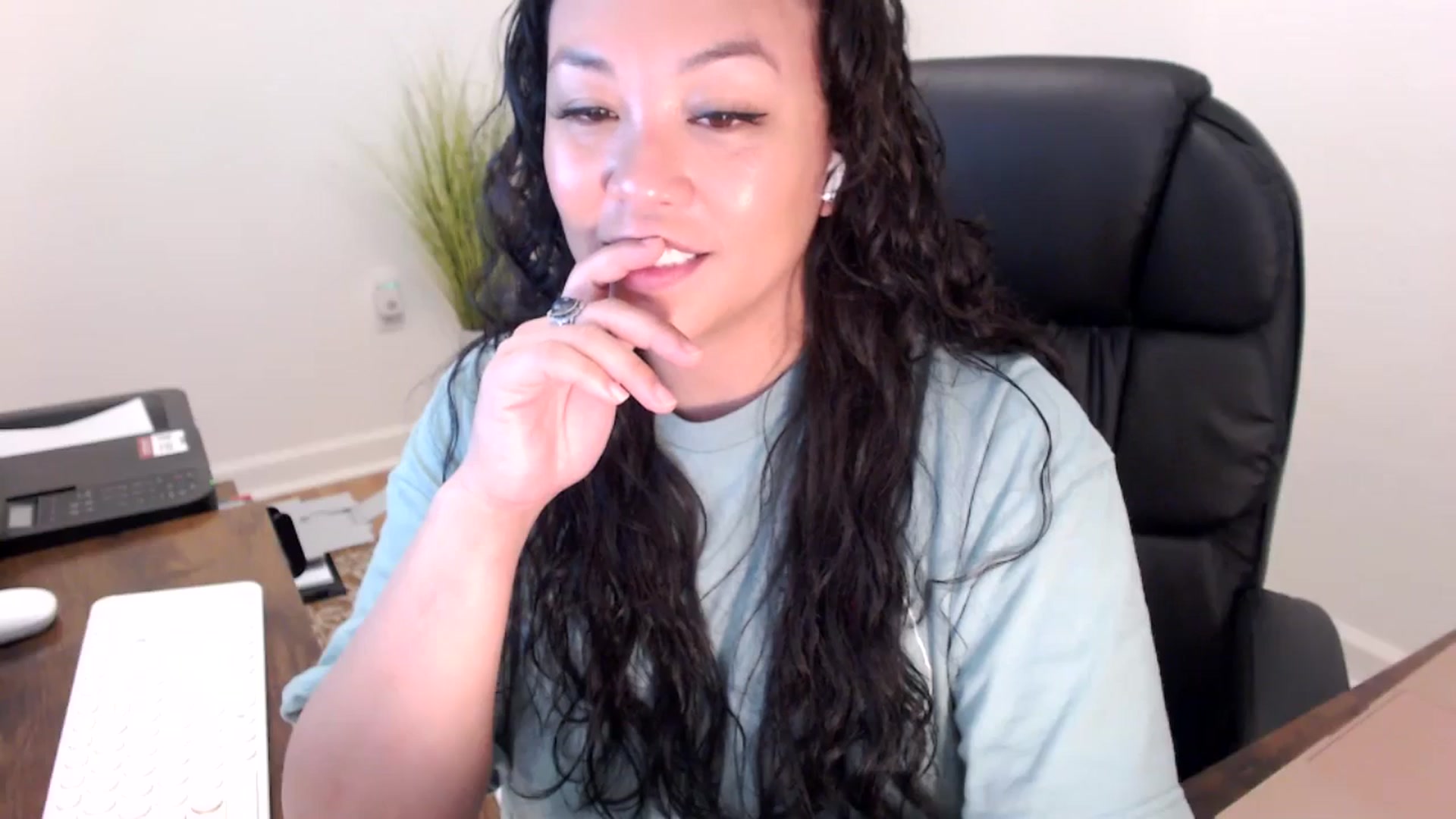 Gallery image thumbnail from MickaylaStar's myfreecams stream on, 01/26/2026, 19:43 image 19 of 20