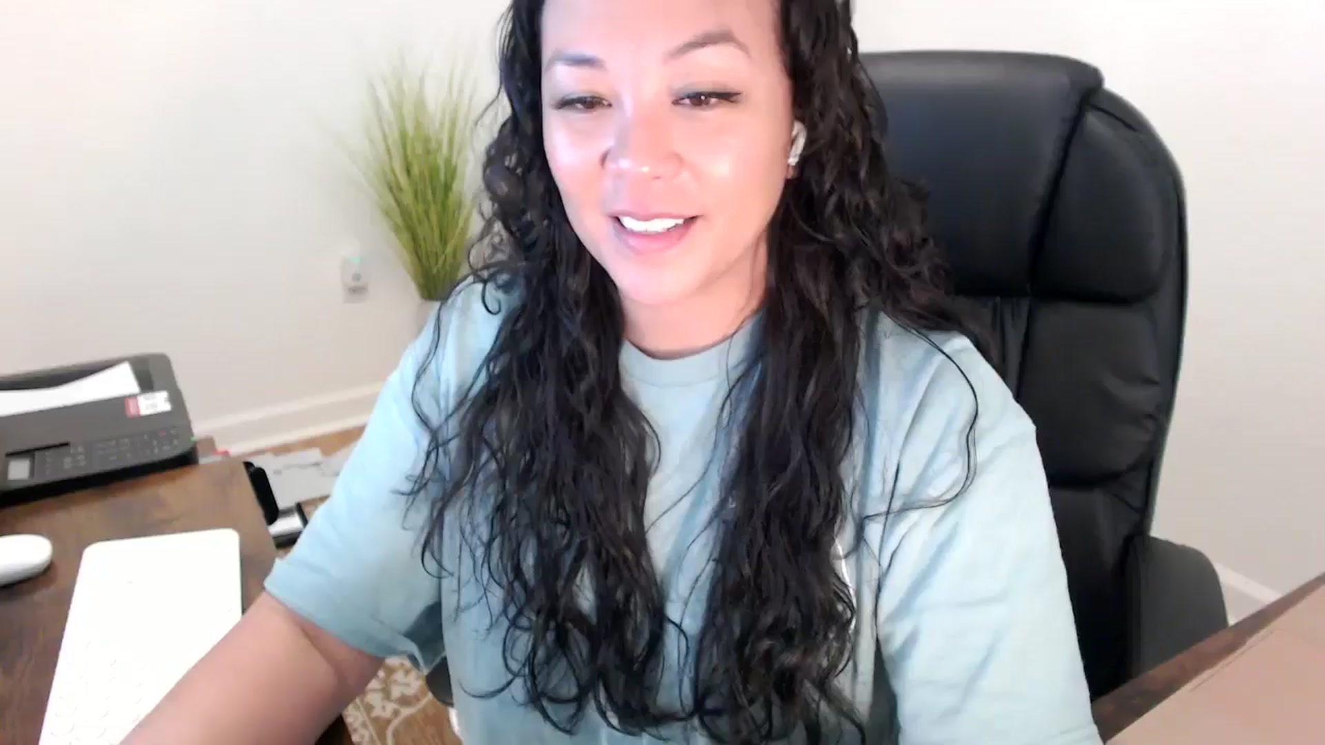 Gallery image thumbnail from MickaylaStar's myfreecams stream on, 01/26/2026, 19:43 image 18 of 20