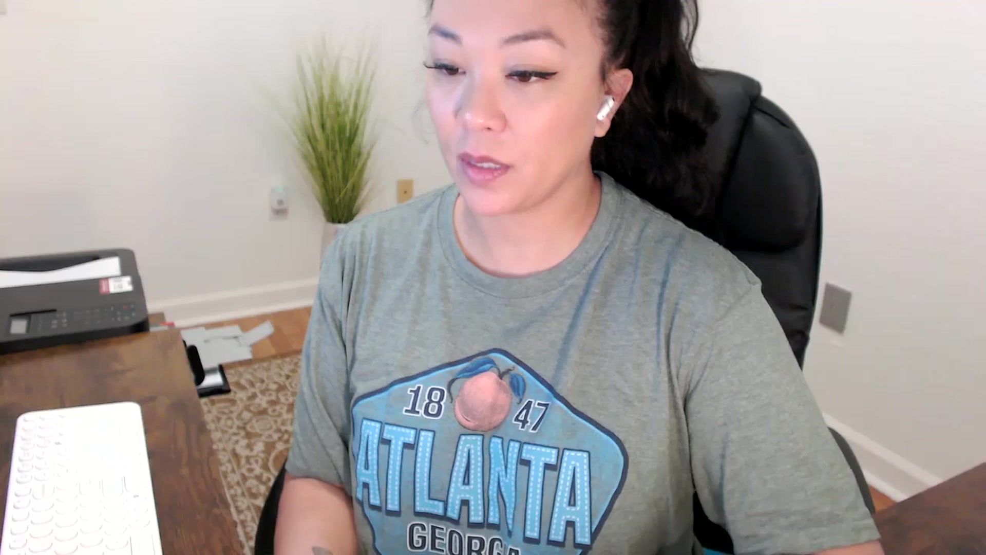 Gallery image thumbnail from MickaylaStar's myfreecams stream on, 01/28/2026, 16:23 image 7 of 20
