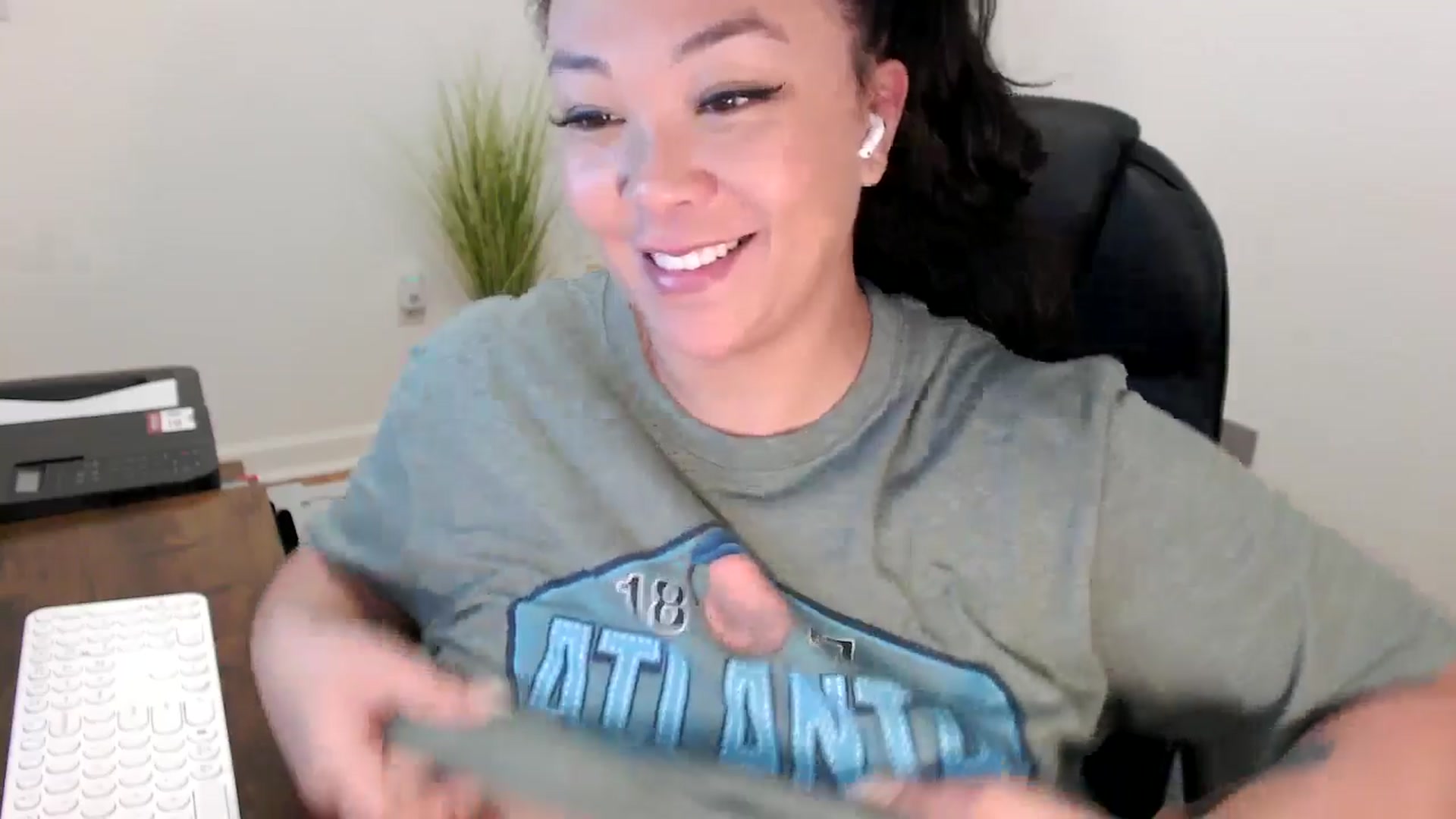 Gallery image thumbnail from MickaylaStar's myfreecams stream on, 01/28/2026, 16:23 image 20 of 20