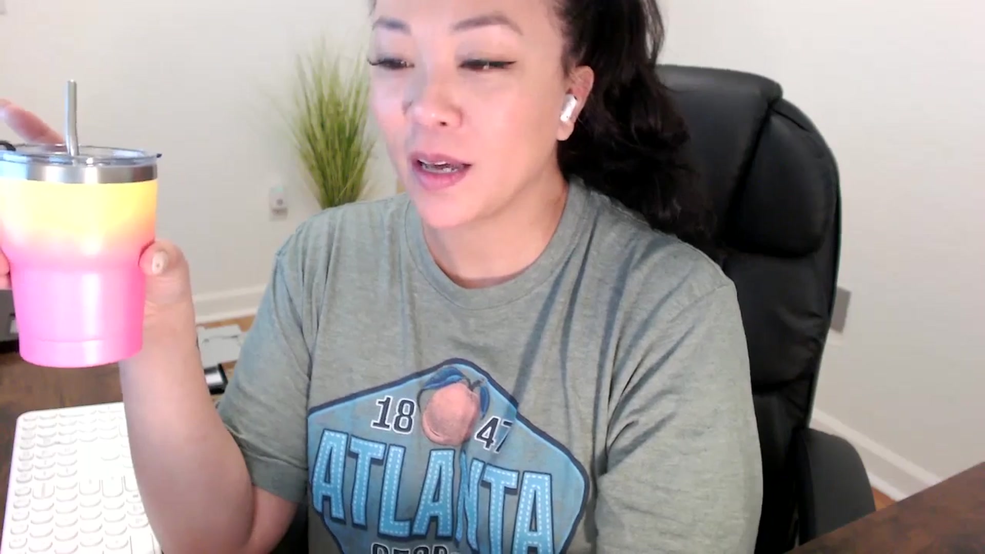 Gallery image thumbnail from MickaylaStar's myfreecams stream on, 01/28/2026, 16:23 image 14 of 20
