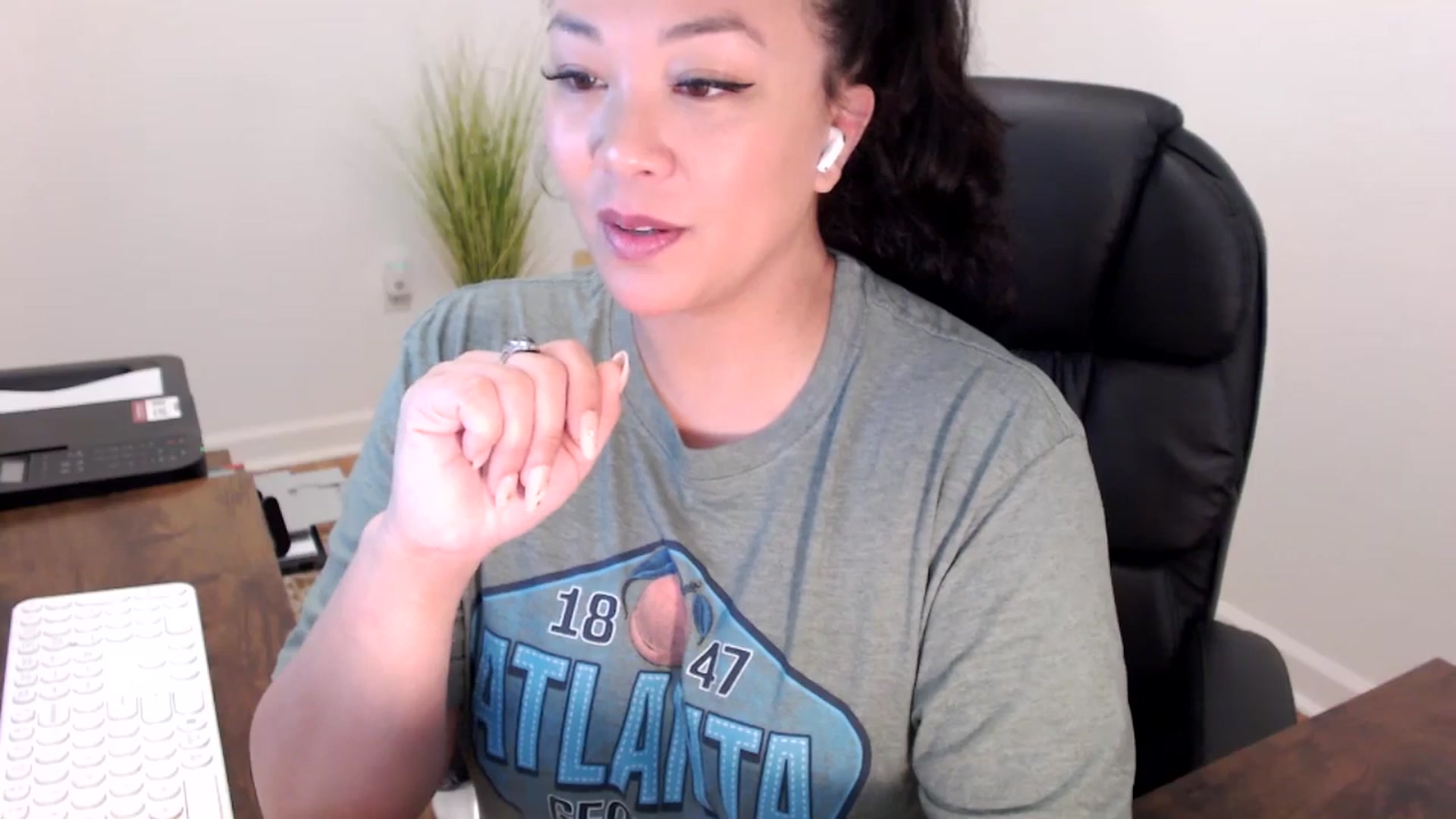Gallery image thumbnail from MickaylaStar's myfreecams stream on, 01/28/2026, 17:09 image 15 of 20
