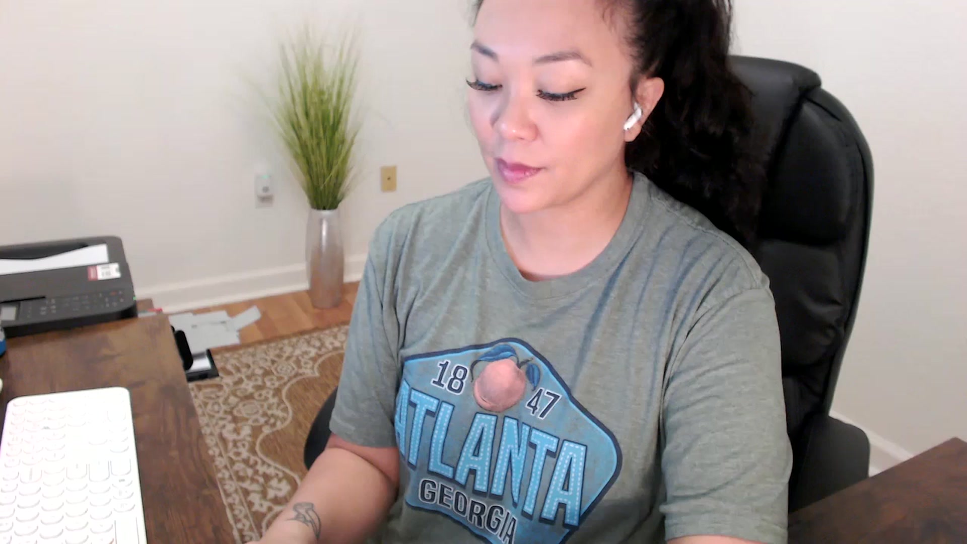Gallery image thumbnail from MickaylaStar's myfreecams stream on, 01/28/2026, 18:00 image 1 of 20