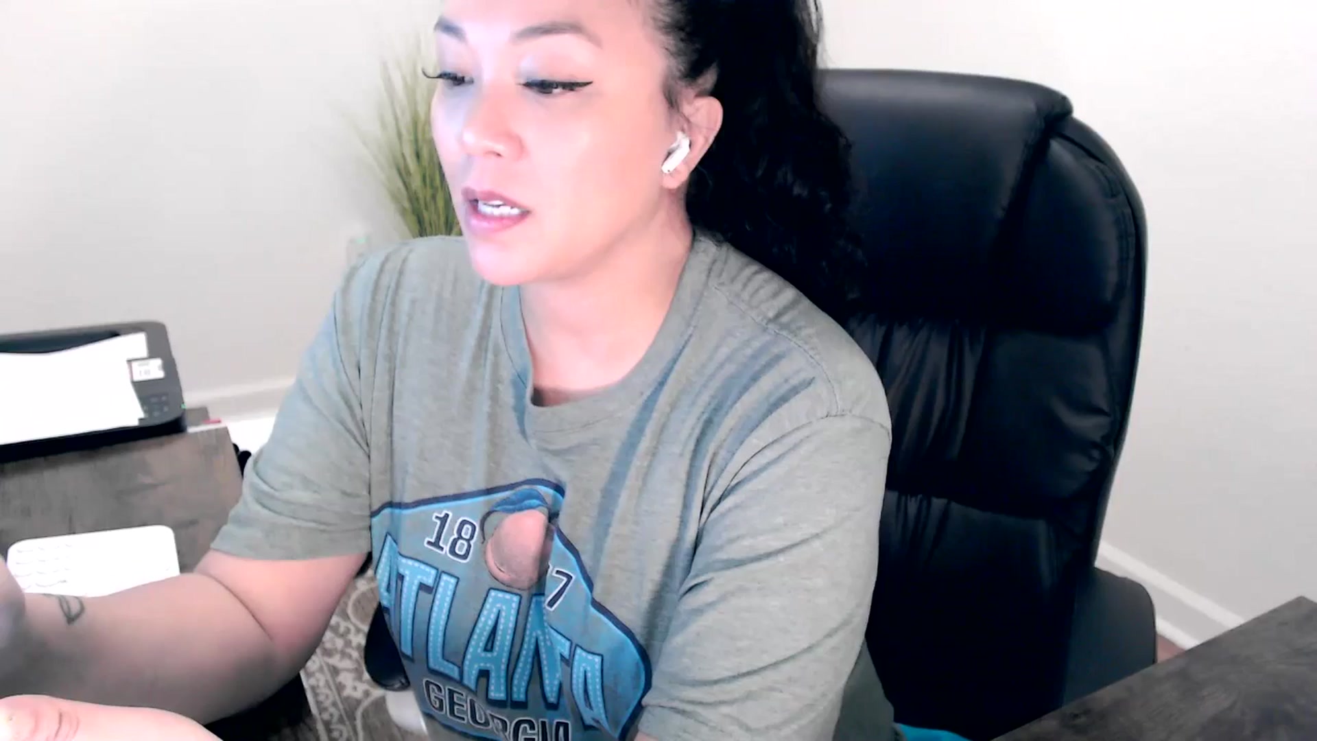 Gallery image thumbnail from MickaylaStar's myfreecams stream on, 01/28/2026, 18:20 image 16 of 20