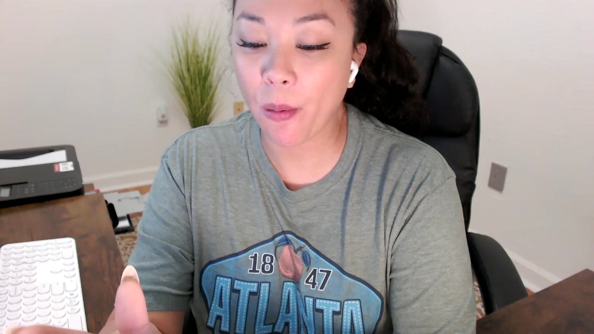 Gallery image thumbnail from MickaylaStar's myfreecams stream on, 01/28/2026, 18:53 image 11 of 20