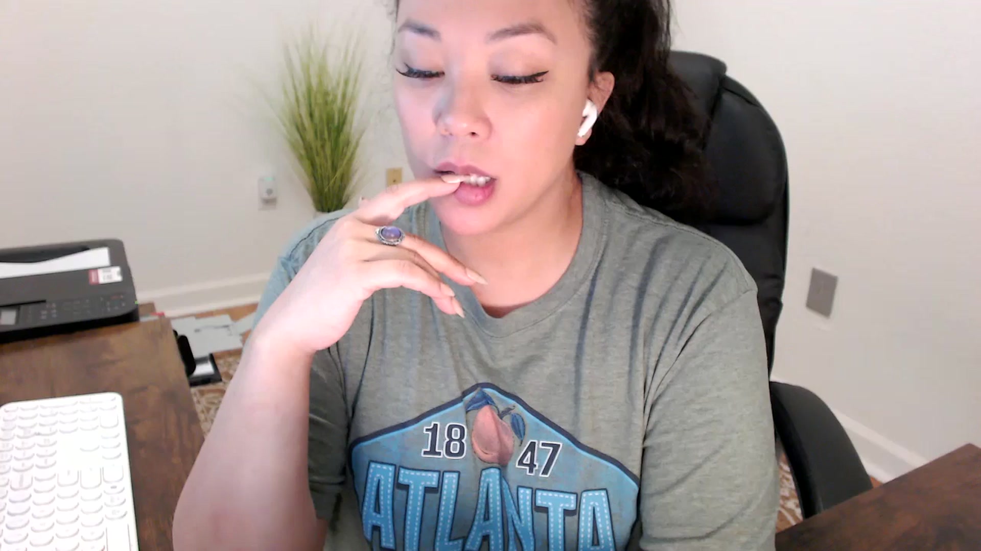 Gallery image thumbnail from MickaylaStar's myfreecams stream on, 01/28/2026, 18:53 image 12 of 20