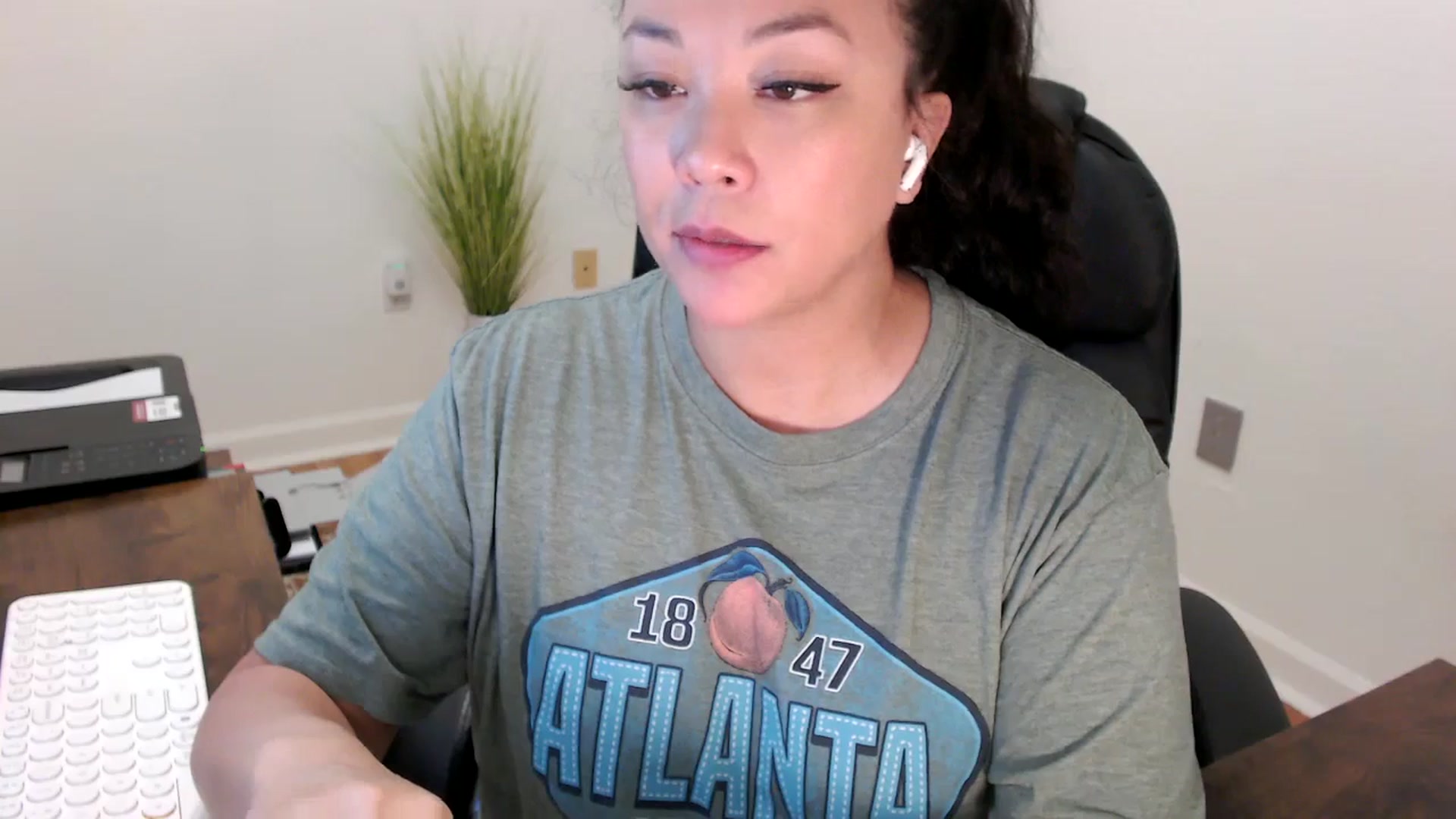 Gallery image thumbnail from MickaylaStar's myfreecams stream on, 01/28/2026, 18:53 image 3 of 20