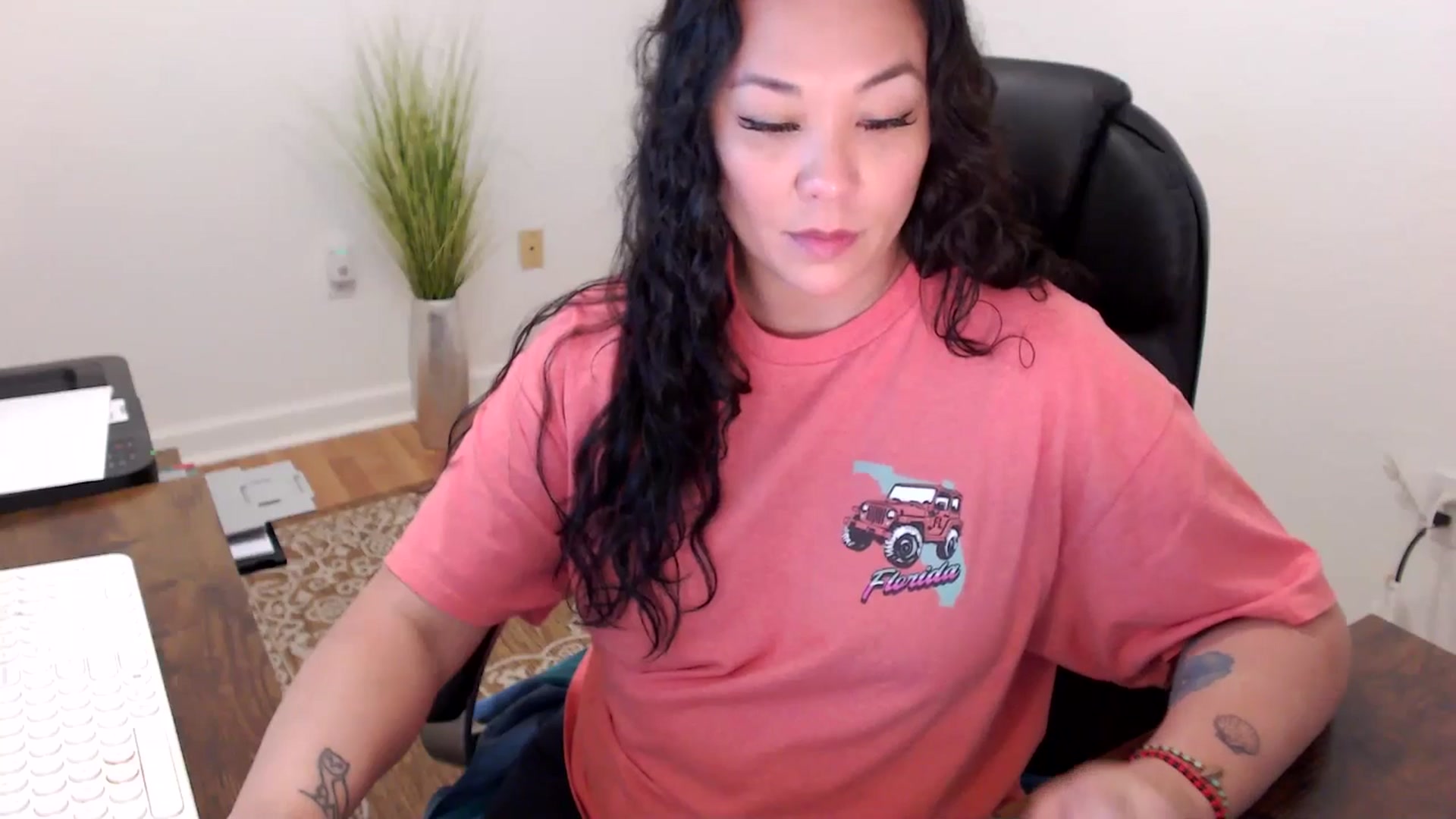Gallery image thumbnail from MickaylaStar's myfreecams stream on, 01/29/2026, 16:42 image 4 of 20