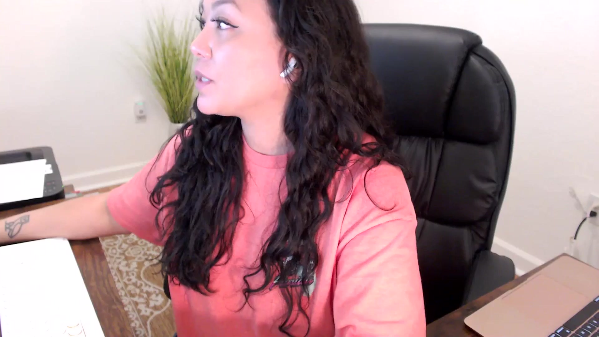 Gallery image thumbnail from MickaylaStar's myfreecams stream on, 01/29/2026, 17:12 image 6 of 20