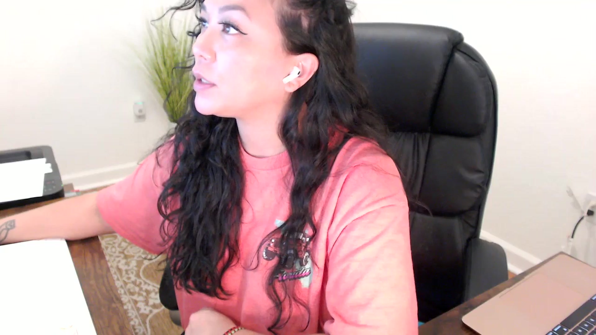 Gallery image thumbnail from MickaylaStar's myfreecams stream on, 01/29/2026, 17:12 image 18 of 20