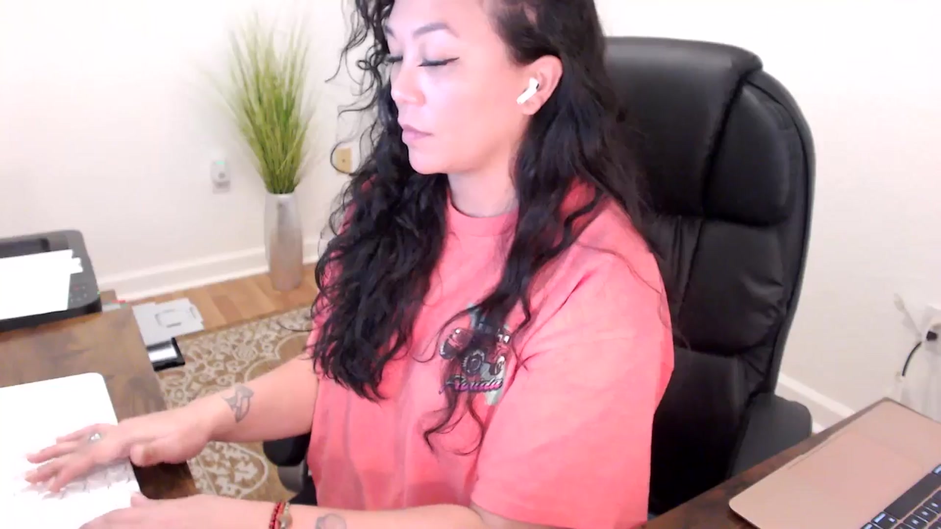 Gallery image thumbnail from MickaylaStar's myfreecams stream on, 01/29/2026, 17:12 image 15 of 20