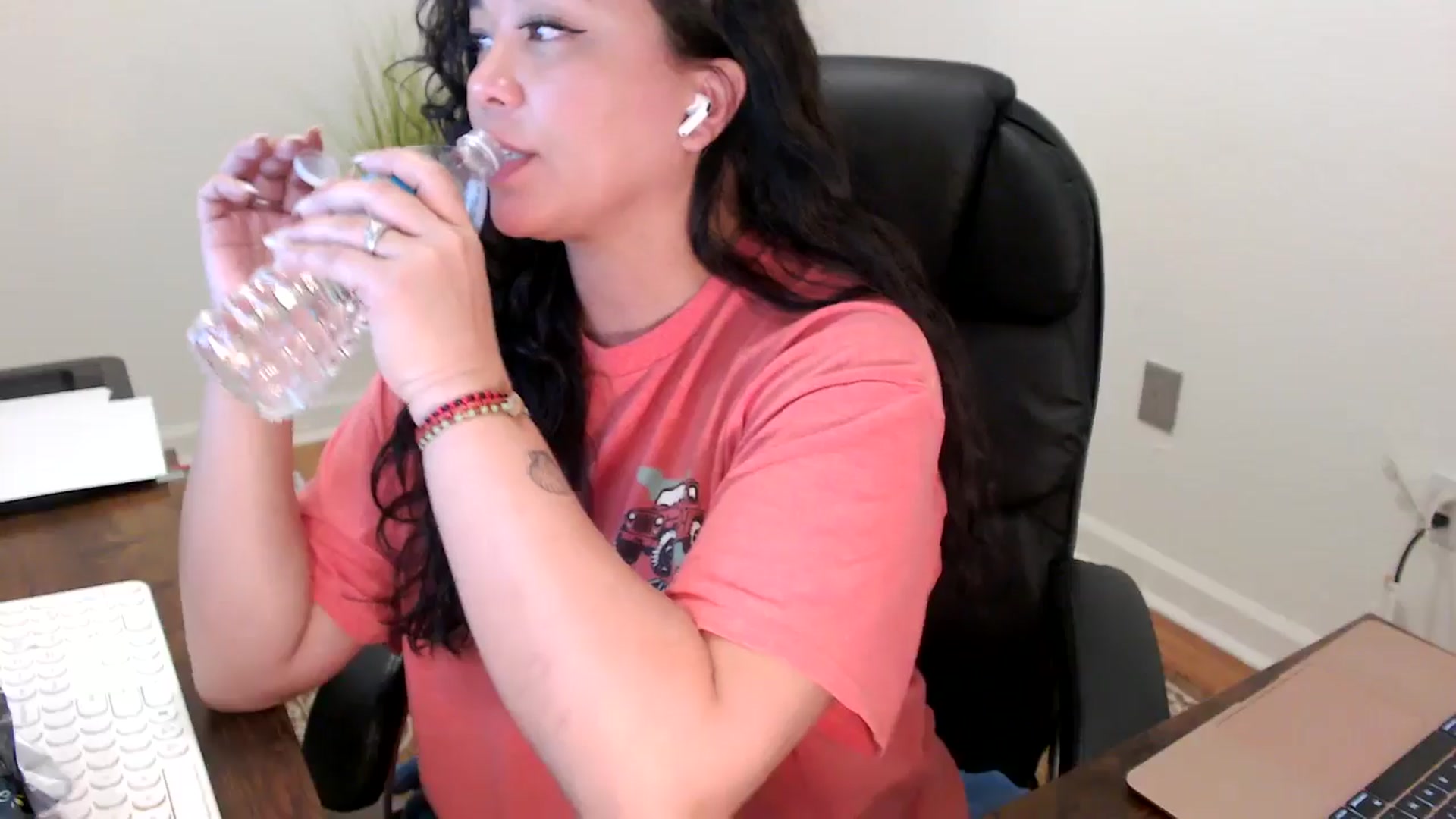 Gallery image thumbnail from MickaylaStar's myfreecams stream on, 01/29/2026, 17:35 image 10 of 20