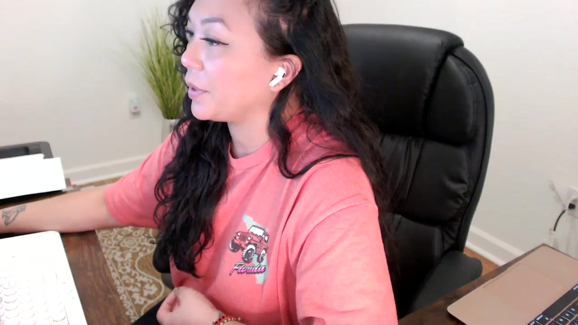 Gallery image thumbnail from MickaylaStar's myfreecams stream on, 01/29/2026, 17:35 image 20 of 20