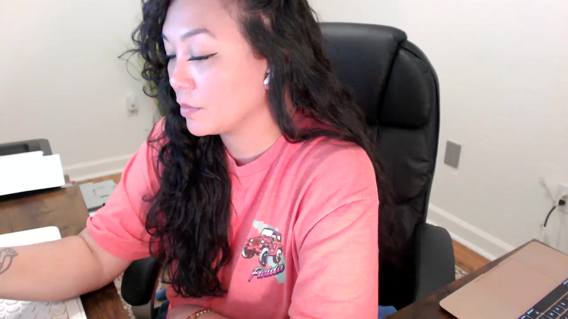 Gallery image thumbnail from MickaylaStar's myfreecams stream on, 01/29/2026, 17:35 image 4 of 20