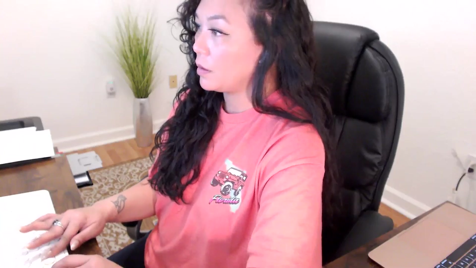 Gallery image thumbnail from MickaylaStar's myfreecams stream on, 01/29/2026, 17:35 image 8 of 20