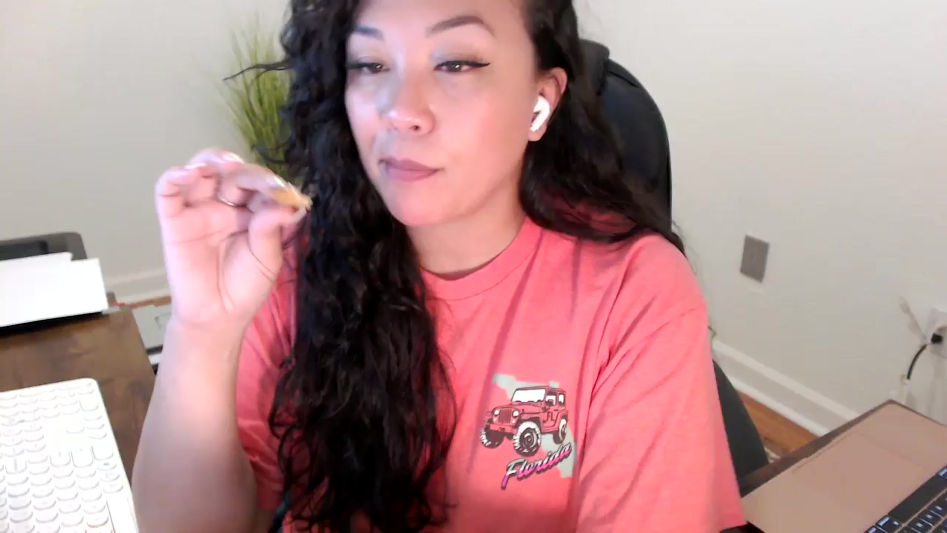 Gallery image thumbnail from MickaylaStar's myfreecams stream on, 01/29/2026, 17:35 image 9 of 20