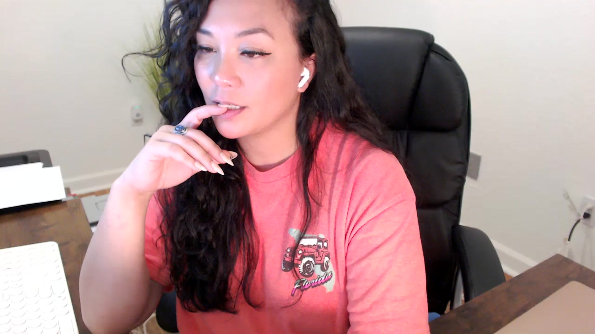 Gallery image thumbnail from MickaylaStar's myfreecams stream on, 01/29/2026, 18:07 image 8 of 20