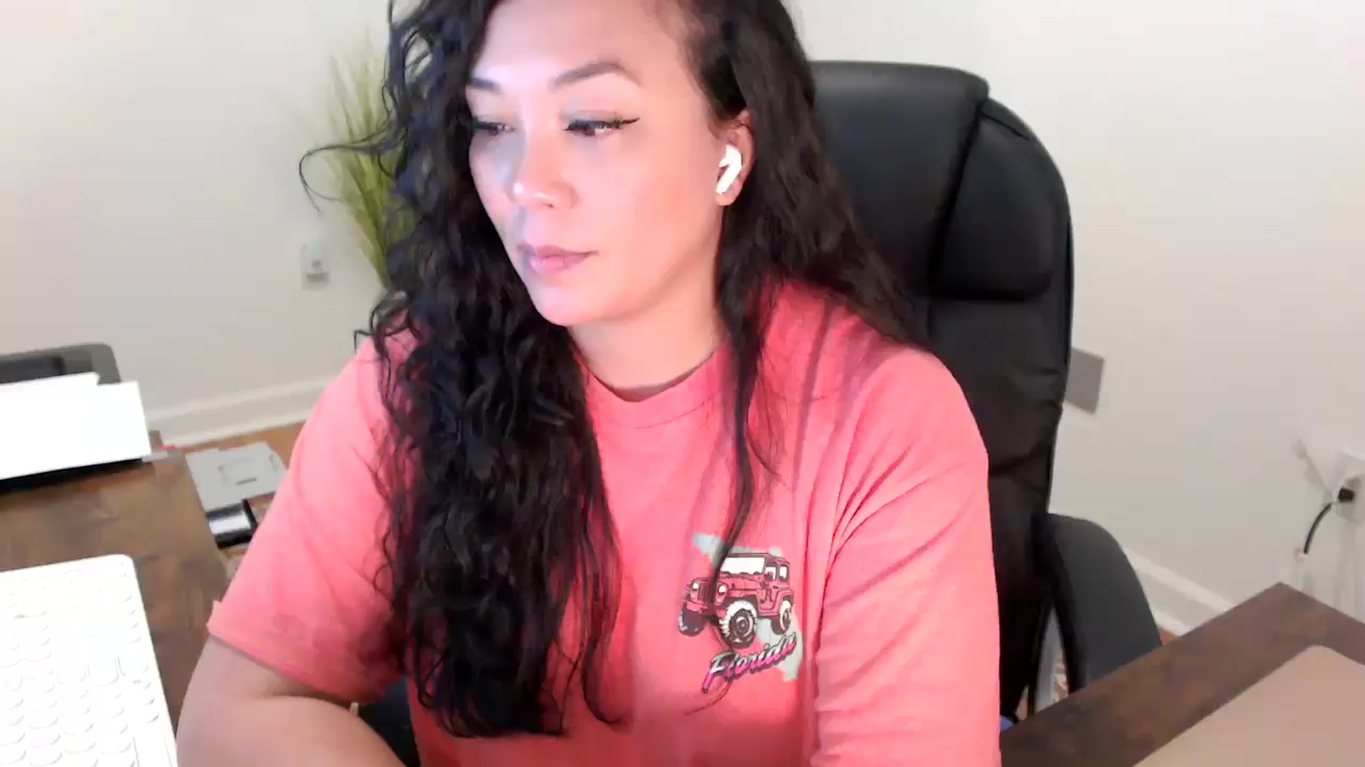 Gallery image thumbnail from MickaylaStar's myfreecams stream on, 01/29/2026, 18:07 image 7 of 20