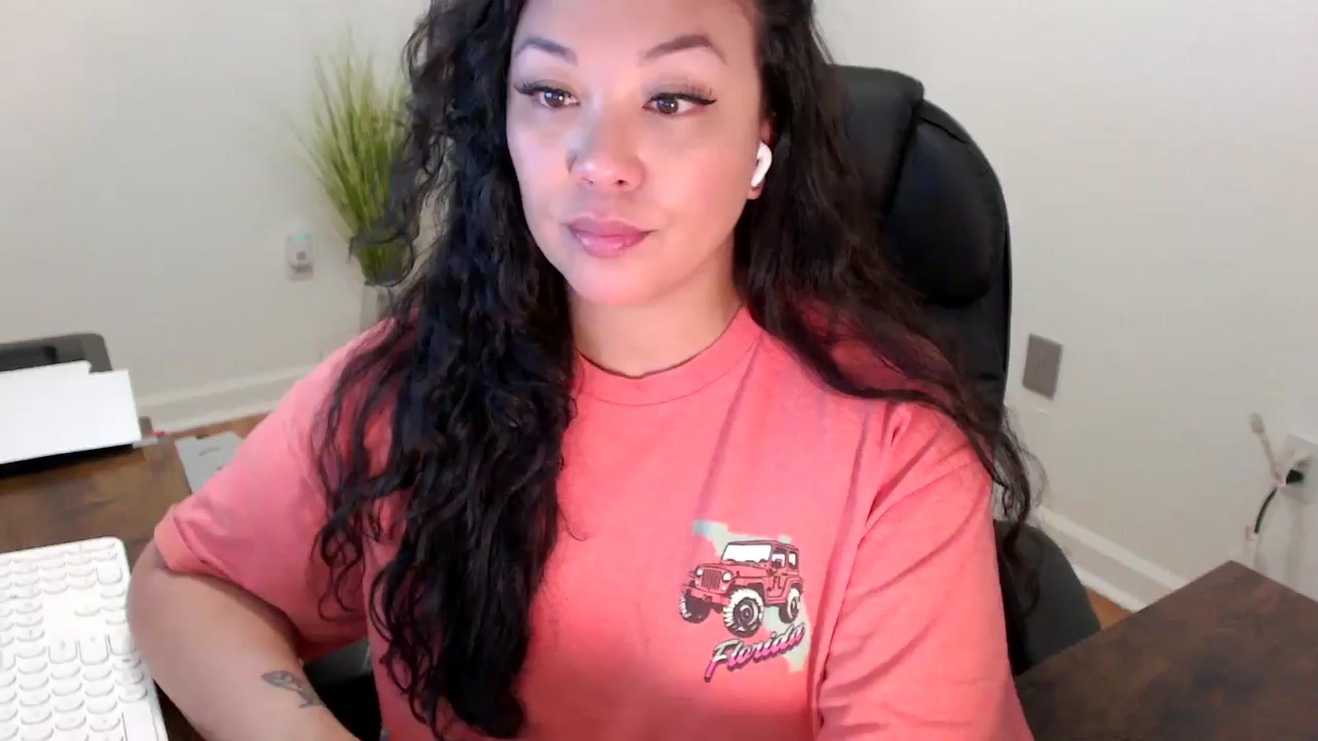 Gallery image thumbnail from MickaylaStar's myfreecams stream on, 01/29/2026, 18:26 image 14 of 20