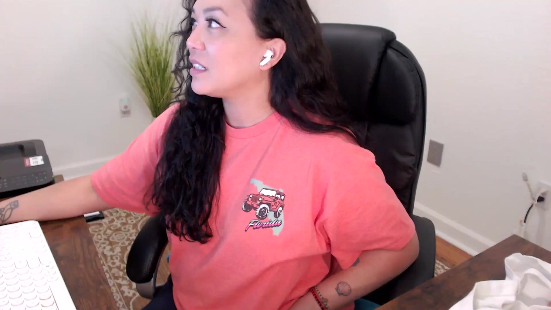 Gallery image thumbnail from MickaylaStar's myfreecams stream on, 01/29/2026, 20:38 image 18 of 20