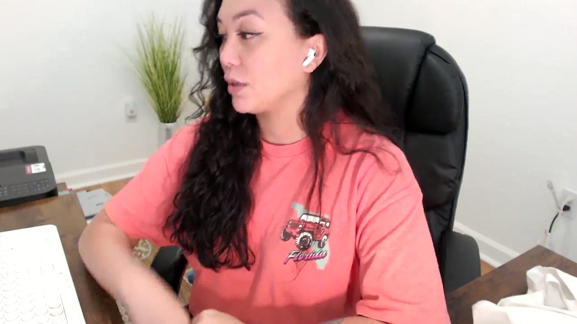 Gallery image thumbnail from MickaylaStar's myfreecams stream on, 01/29/2026, 21:20 image 13 of 20