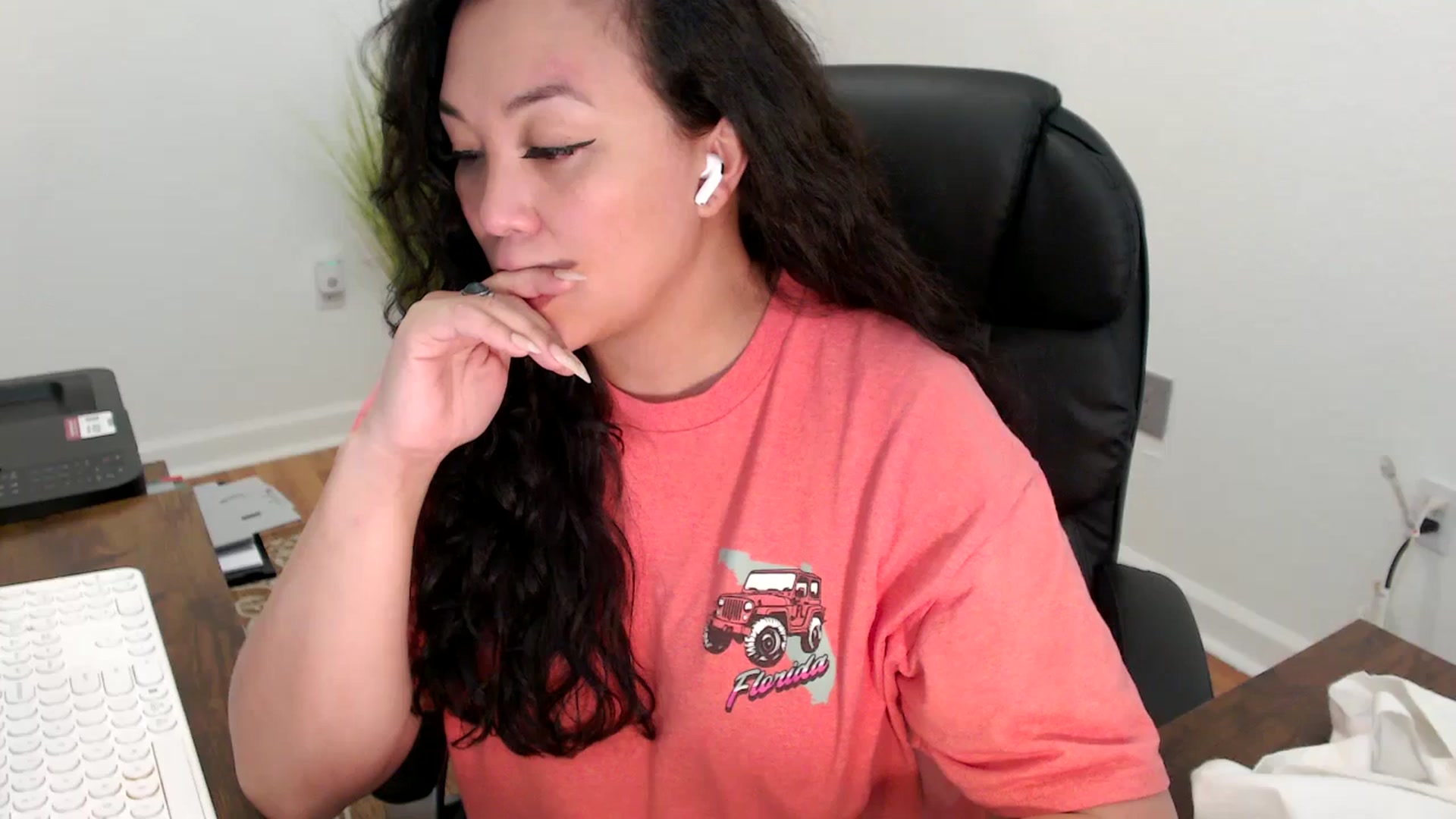 Gallery image thumbnail from MickaylaStar's myfreecams stream on, 01/29/2026, 21:20 image 15 of 20