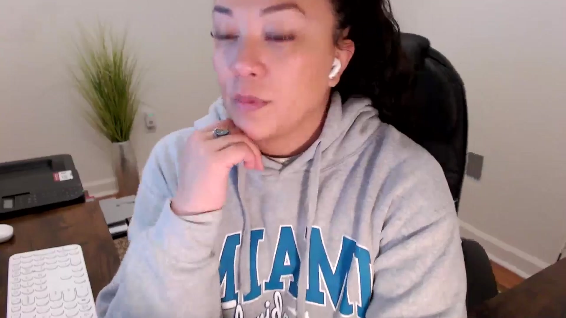 Gallery image thumbnail from MickaylaStar's myfreecams stream on, 02/02/2026, 15:11 image 2 of 20