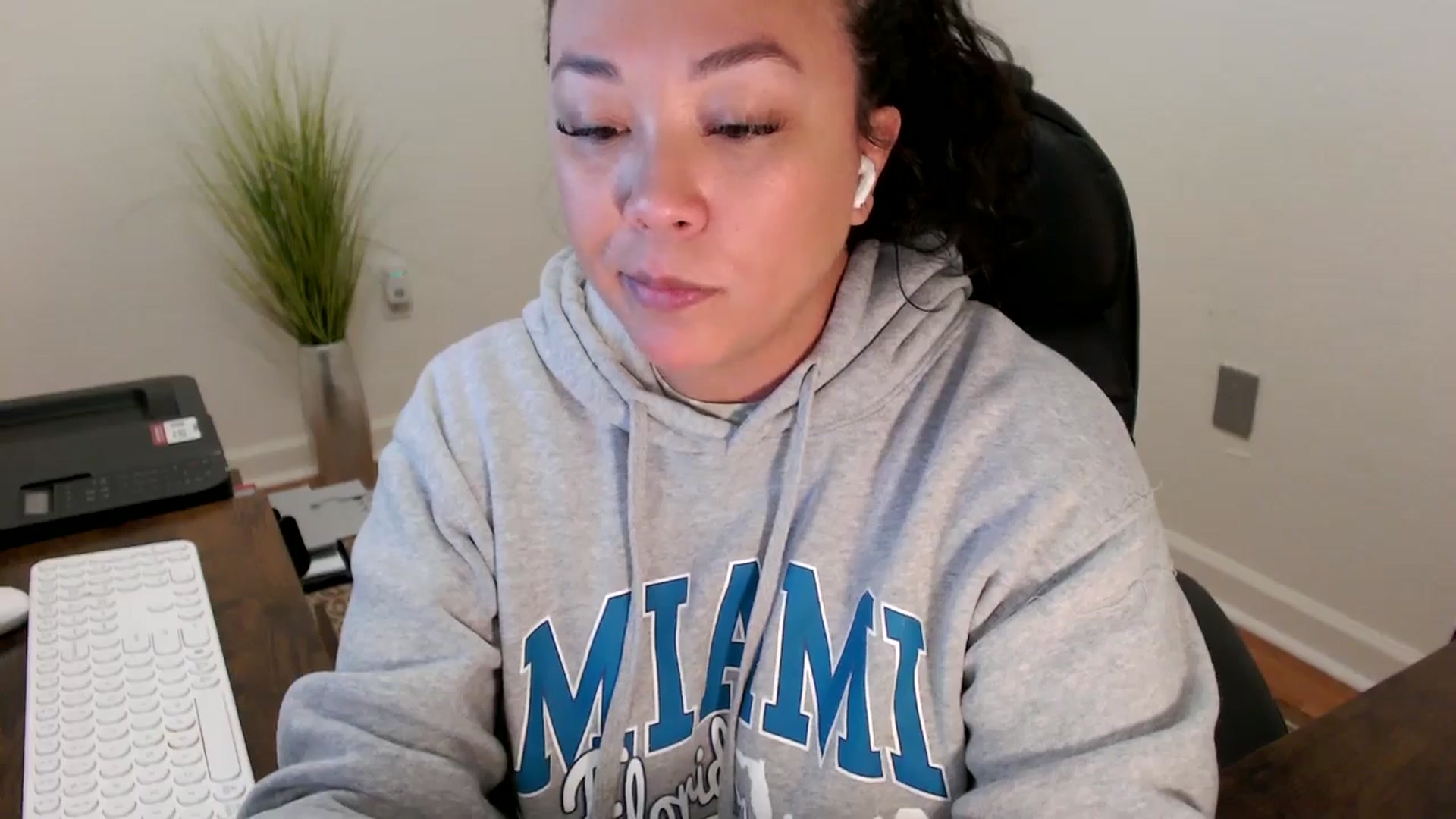 Gallery image thumbnail from MickaylaStar's myfreecams stream on, 02/02/2026, 16:56 image 2 of 20