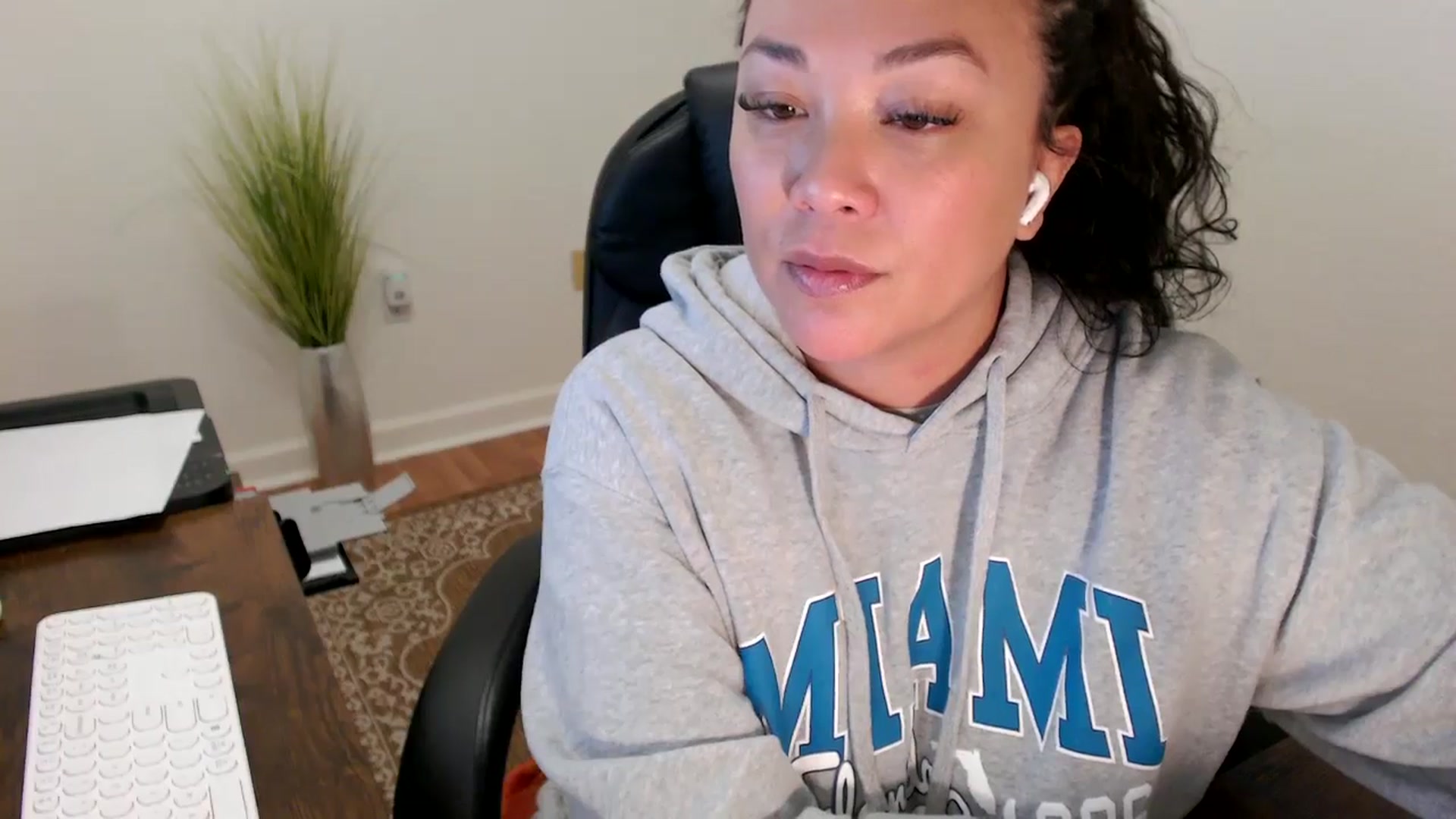 Gallery image thumbnail from MickaylaStar's myfreecams stream on, 02/02/2026, 17:22 image 18 of 20