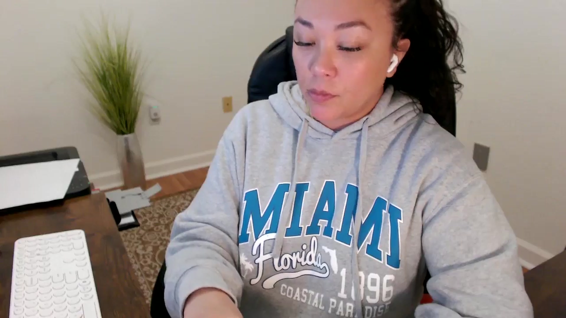 Gallery image thumbnail from MickaylaStar's myfreecams stream on, 02/02/2026, 17:22 image 2 of 20