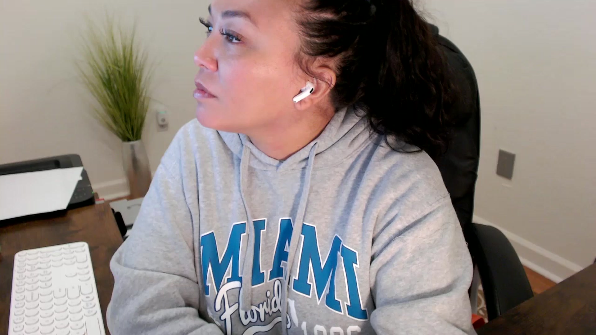 Gallery image thumbnail from MickaylaStar's myfreecams stream on, 02/02/2026, 17:22 image 20 of 20