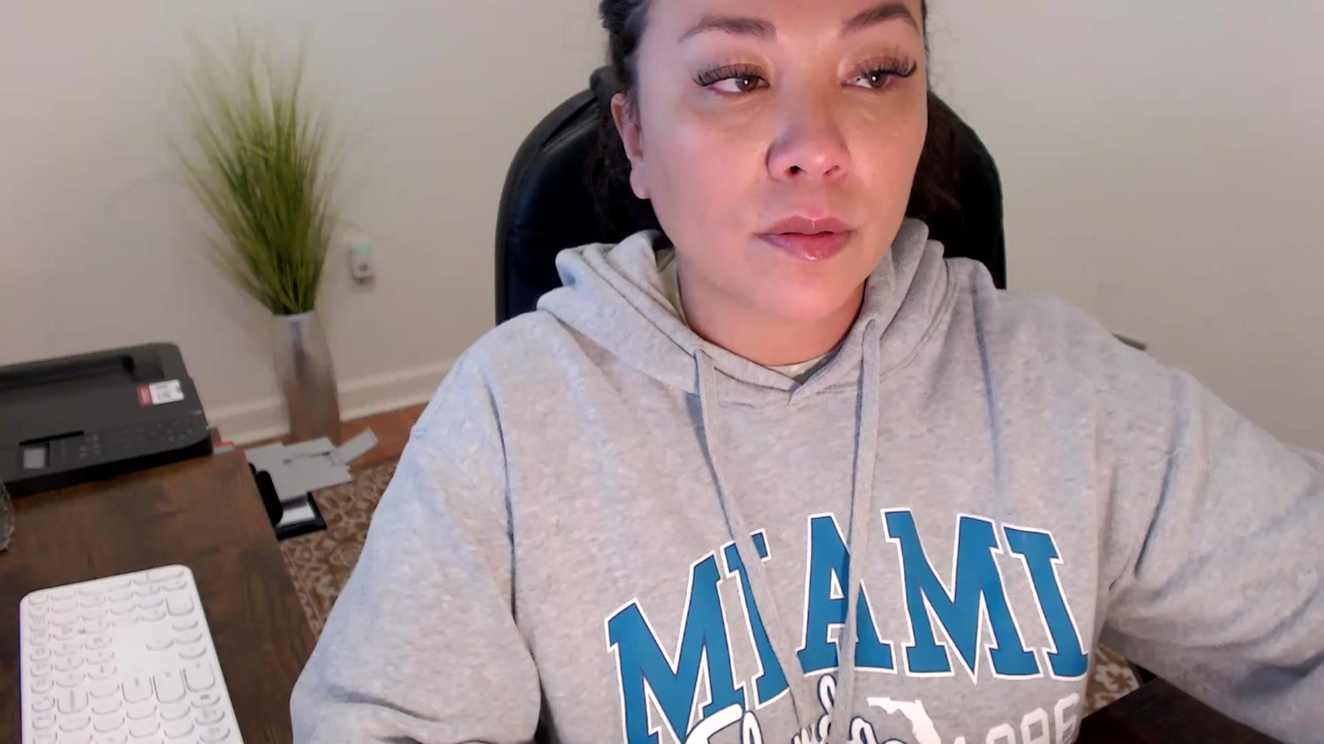 Gallery image thumbnail from MickaylaStar's myfreecams stream on, 02/02/2026, 19:29 image 8 of 20