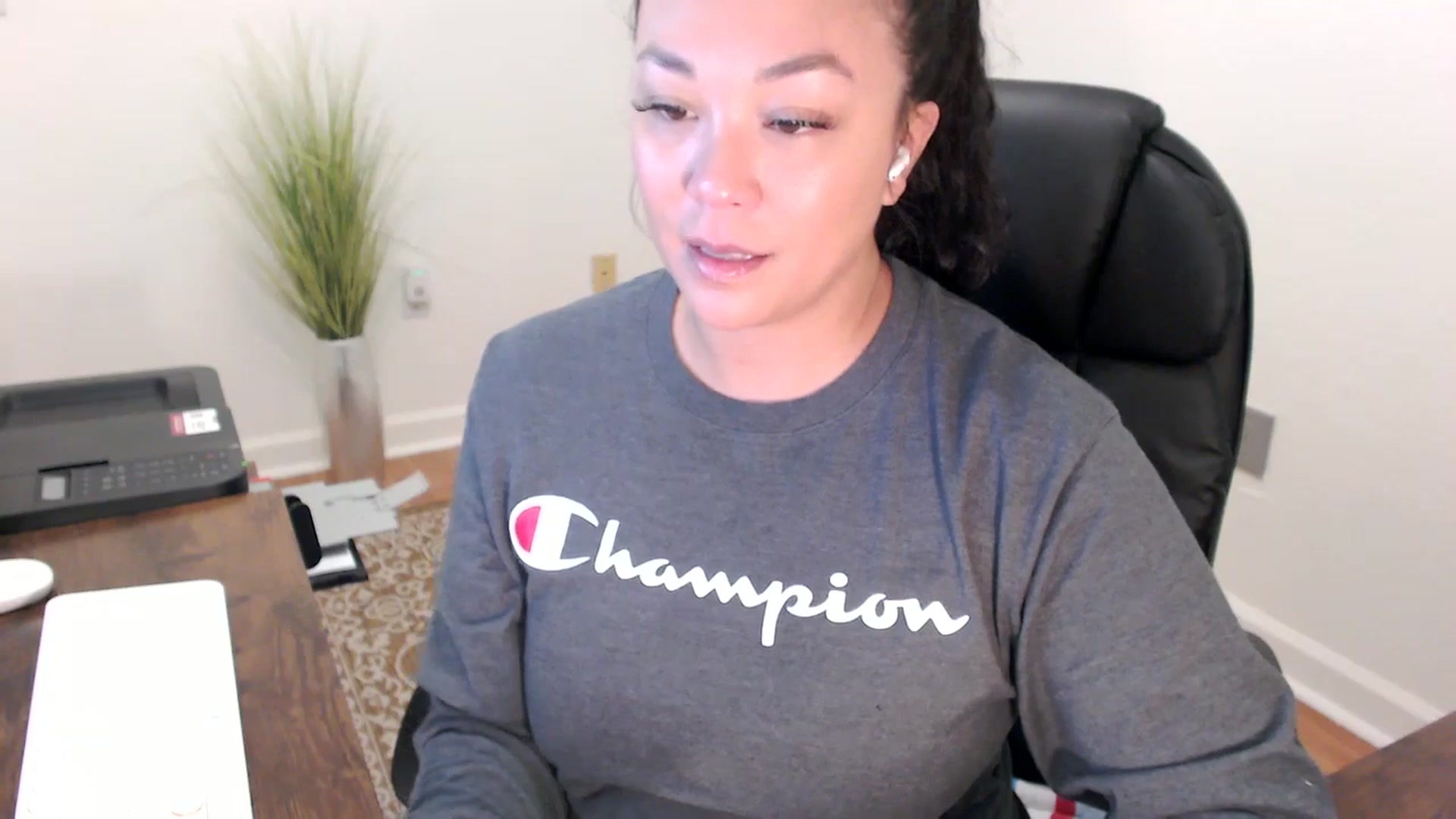 Gallery image thumbnail from MickaylaStar's myfreecams stream on, 02/03/2026, 18:23 image 5 of 20