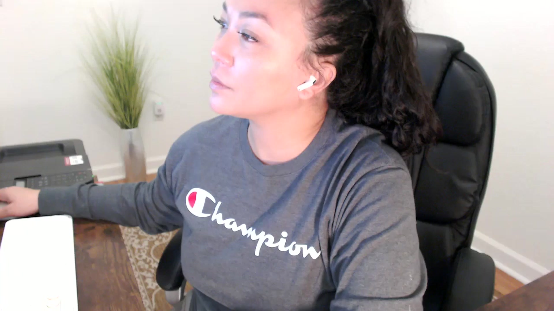 Gallery image thumbnail from MickaylaStar's myfreecams stream on, 02/03/2026, 19:15 image 15 of 20