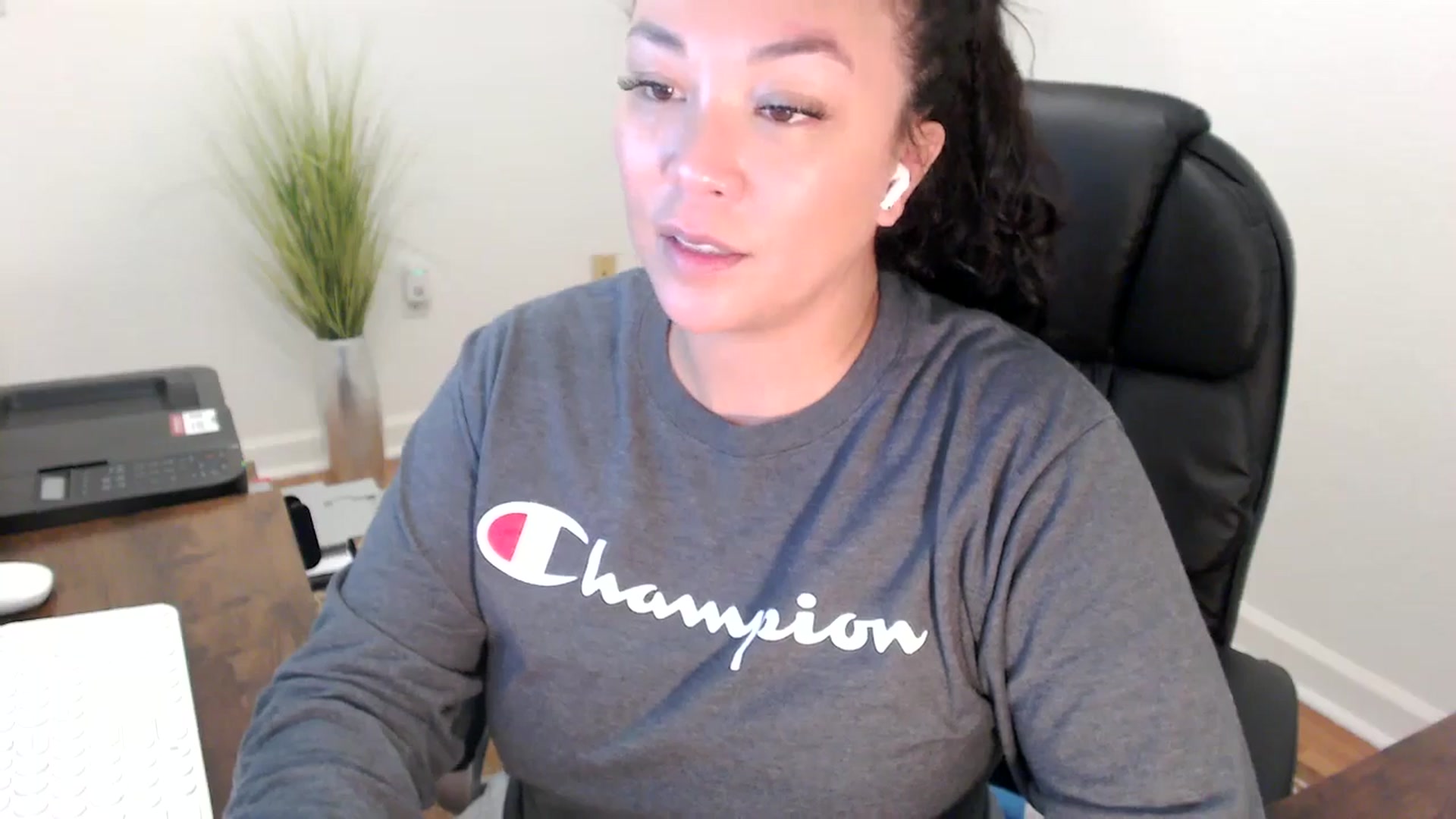 Gallery image thumbnail from MickaylaStar's myfreecams stream on, 02/03/2026, 19:15 image 20 of 20