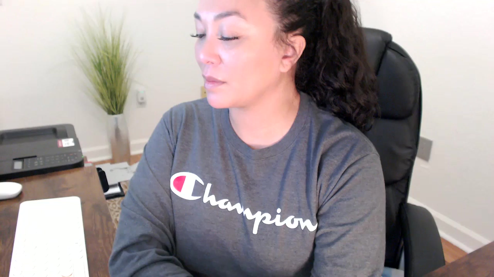 Gallery image thumbnail from MickaylaStar's myfreecams stream on, 02/03/2026, 20:07 image 20 of 20