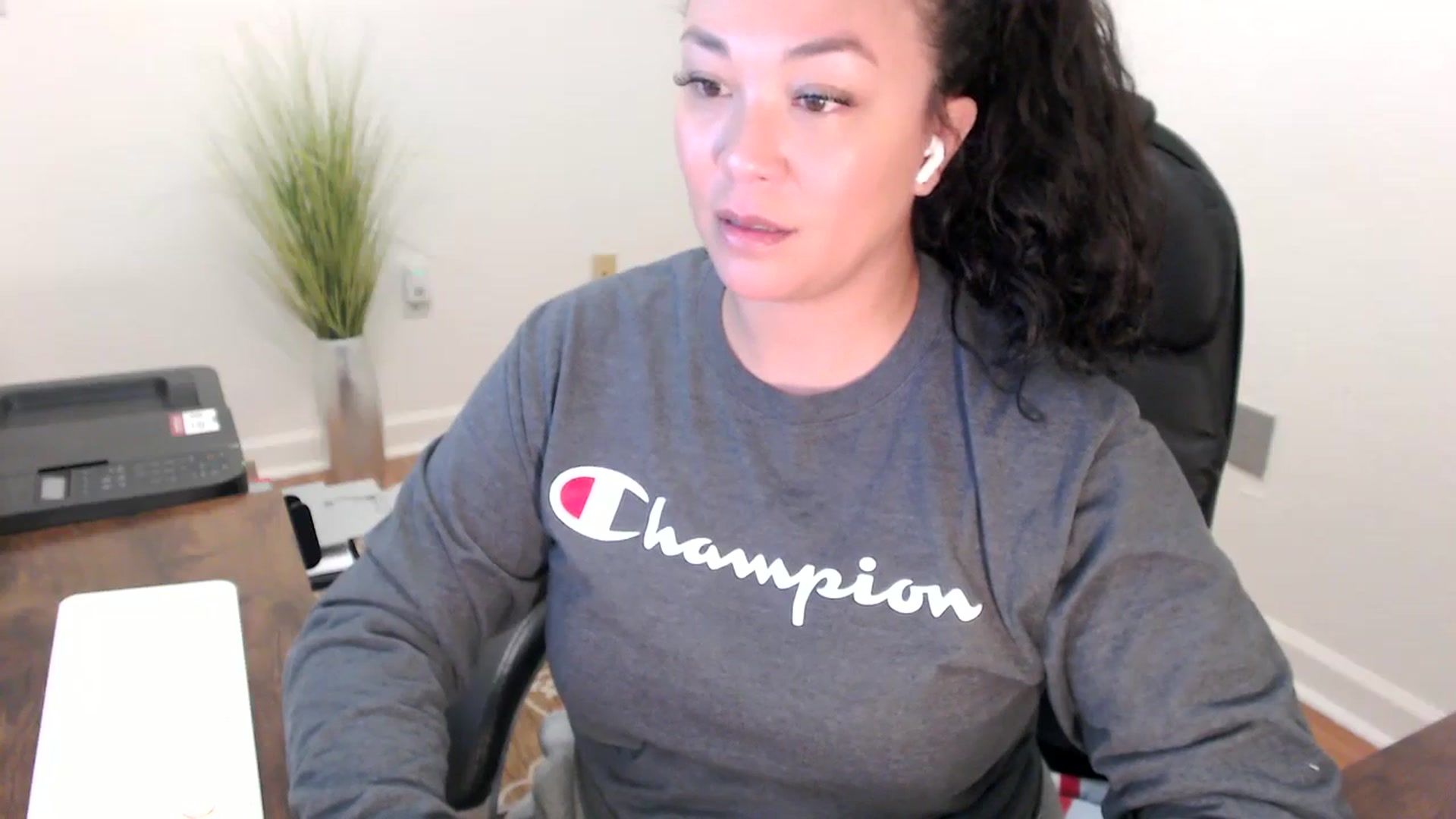 Gallery image thumbnail from MickaylaStar's myfreecams stream on, 02/03/2026, 20:07 image 10 of 20
