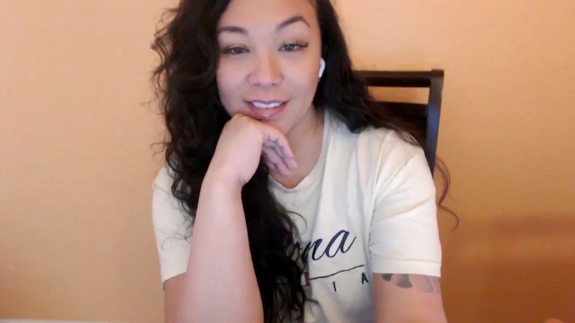 Gallery image thumbnail from MickaylaStar's myfreecams stream on, 02/04/2026, 18:12 image 7 of 20