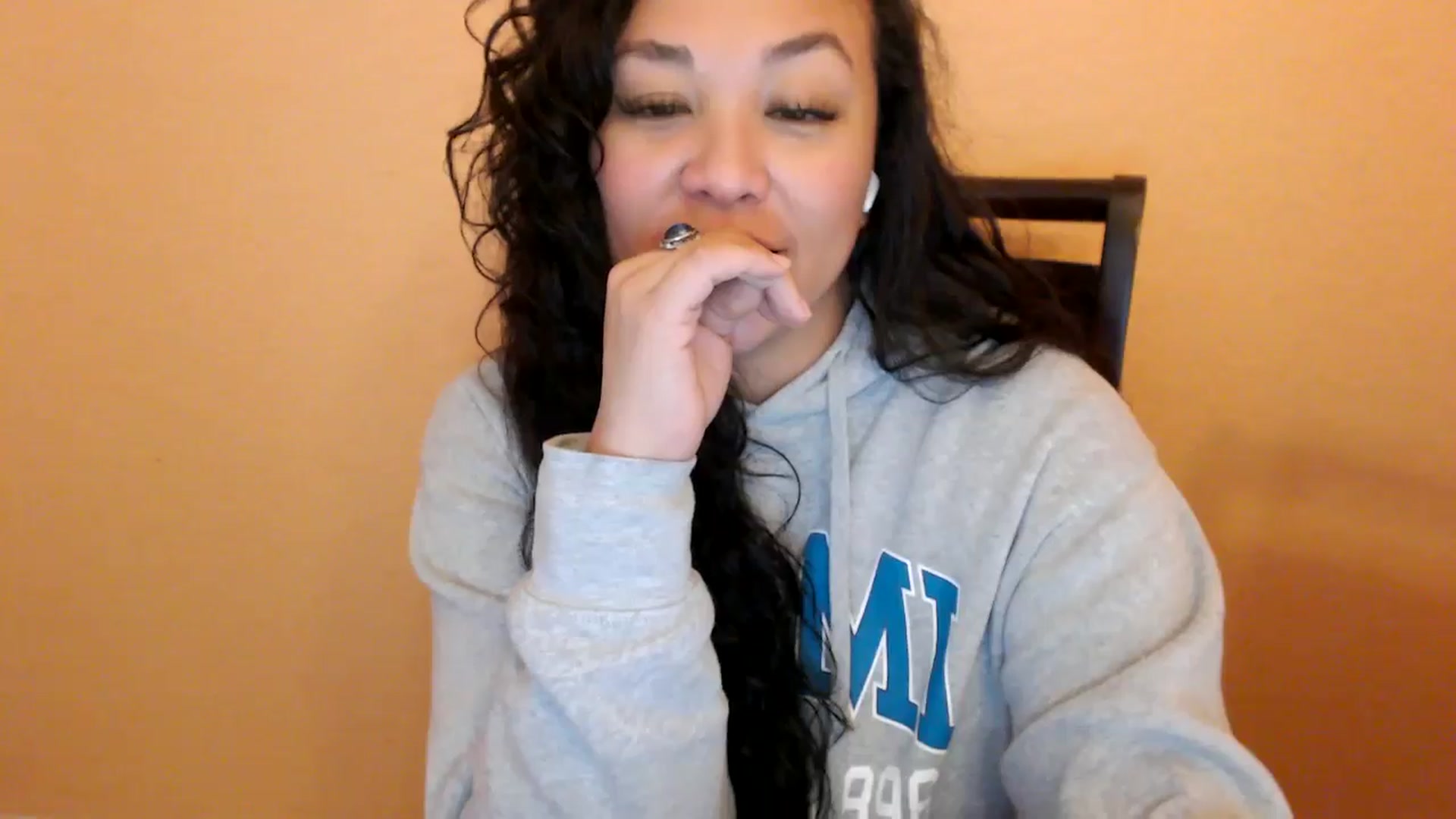 Gallery image thumbnail from MickaylaStar's myfreecams stream on, 02/08/2026, 22:52 image 11 of 20