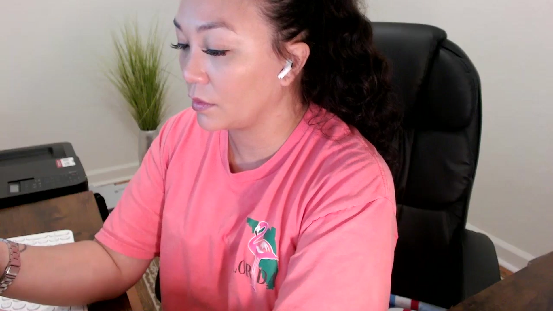 Gallery image thumbnail from MickaylaStar's myfreecams stream on, 02/10/2026, 18:22 image 5 of 20