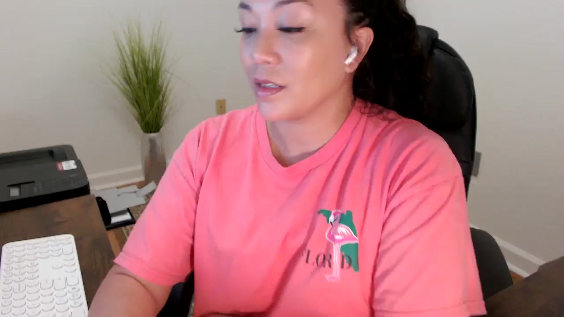 Gallery image thumbnail from MickaylaStar's myfreecams stream on, 02/10/2026, 18:22 image 11 of 20