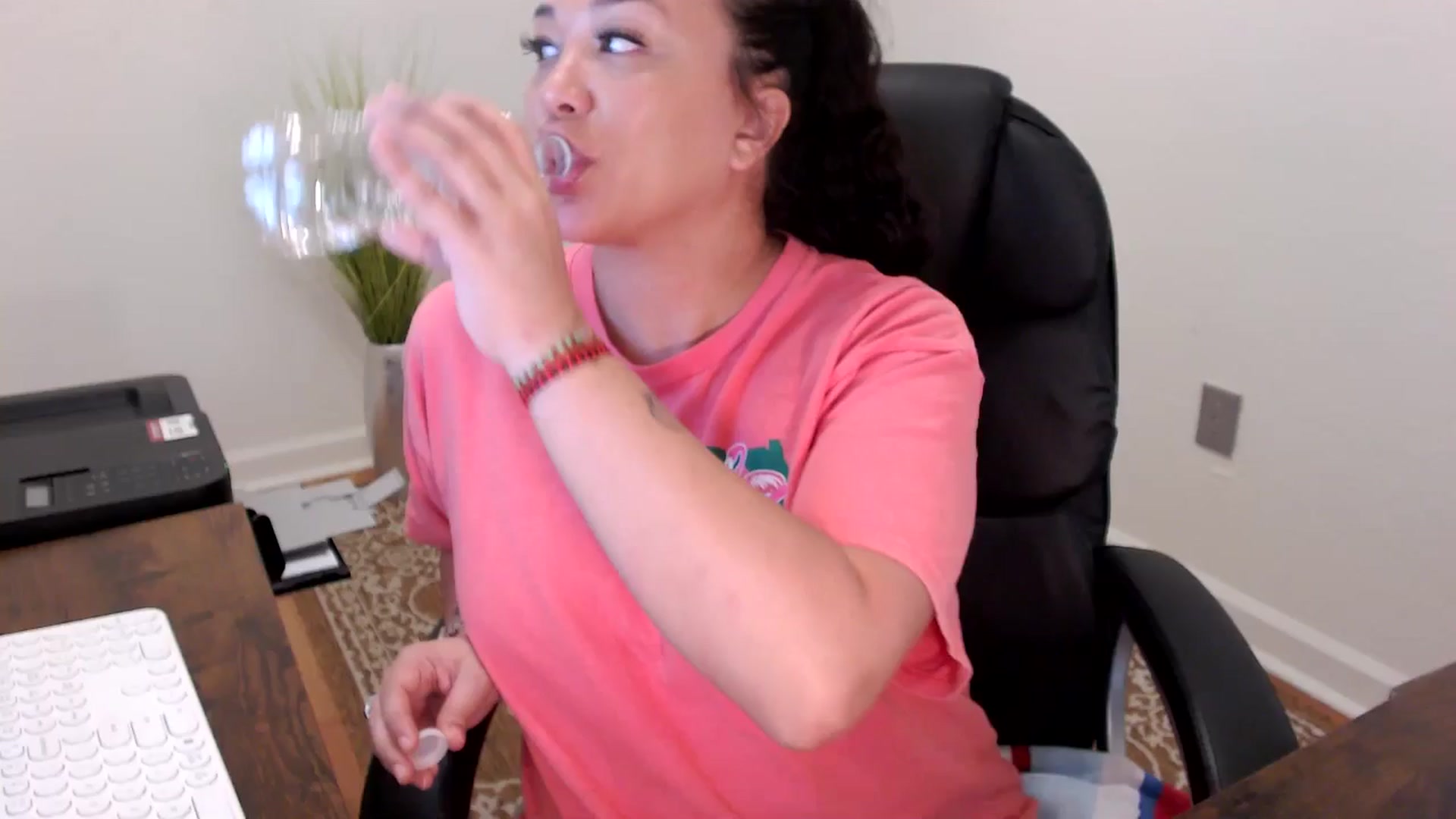 Gallery image thumbnail from MickaylaStar's myfreecams stream on, 02/10/2026, 19:15 image 1 of 20