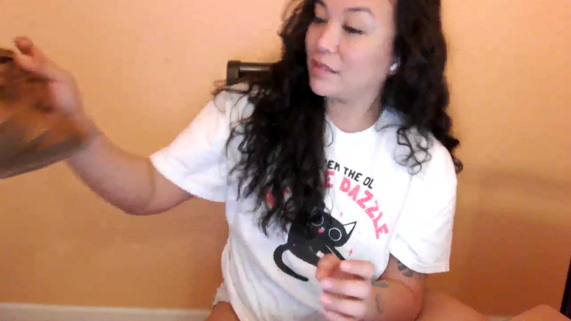 Gallery image thumbnail from MickaylaStar's myfreecams stream on, 02/10/2026, 22:25 image 16 of 20