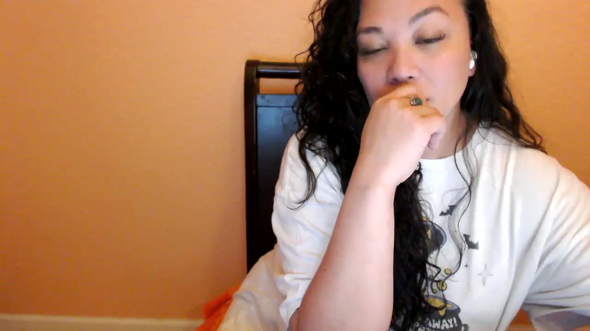 Gallery image thumbnail from MickaylaStar's myfreecams stream on, 02/12/2026, 03:51 image 3 of 20