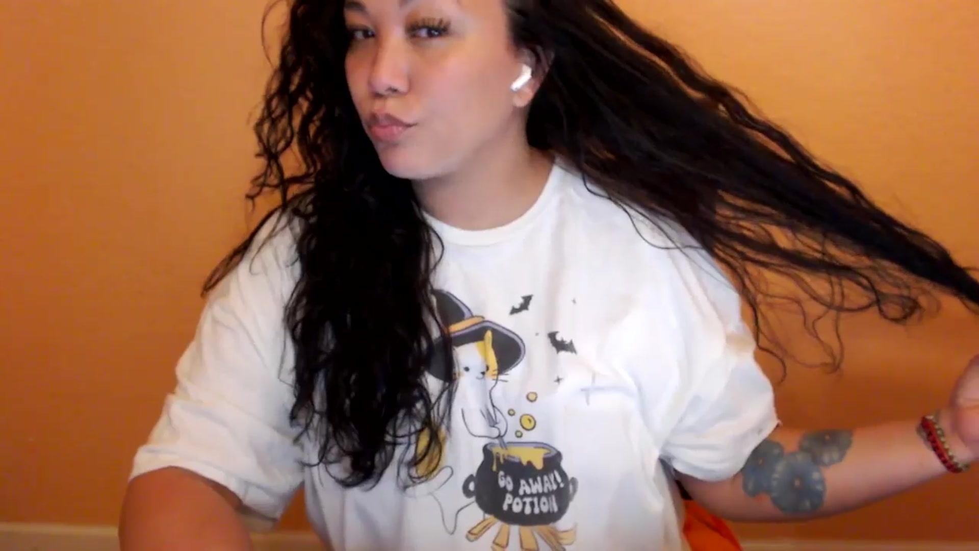 Gallery image thumbnail from MickaylaStar's myfreecams stream on, 02/12/2026, 03:51 image 14 of 20