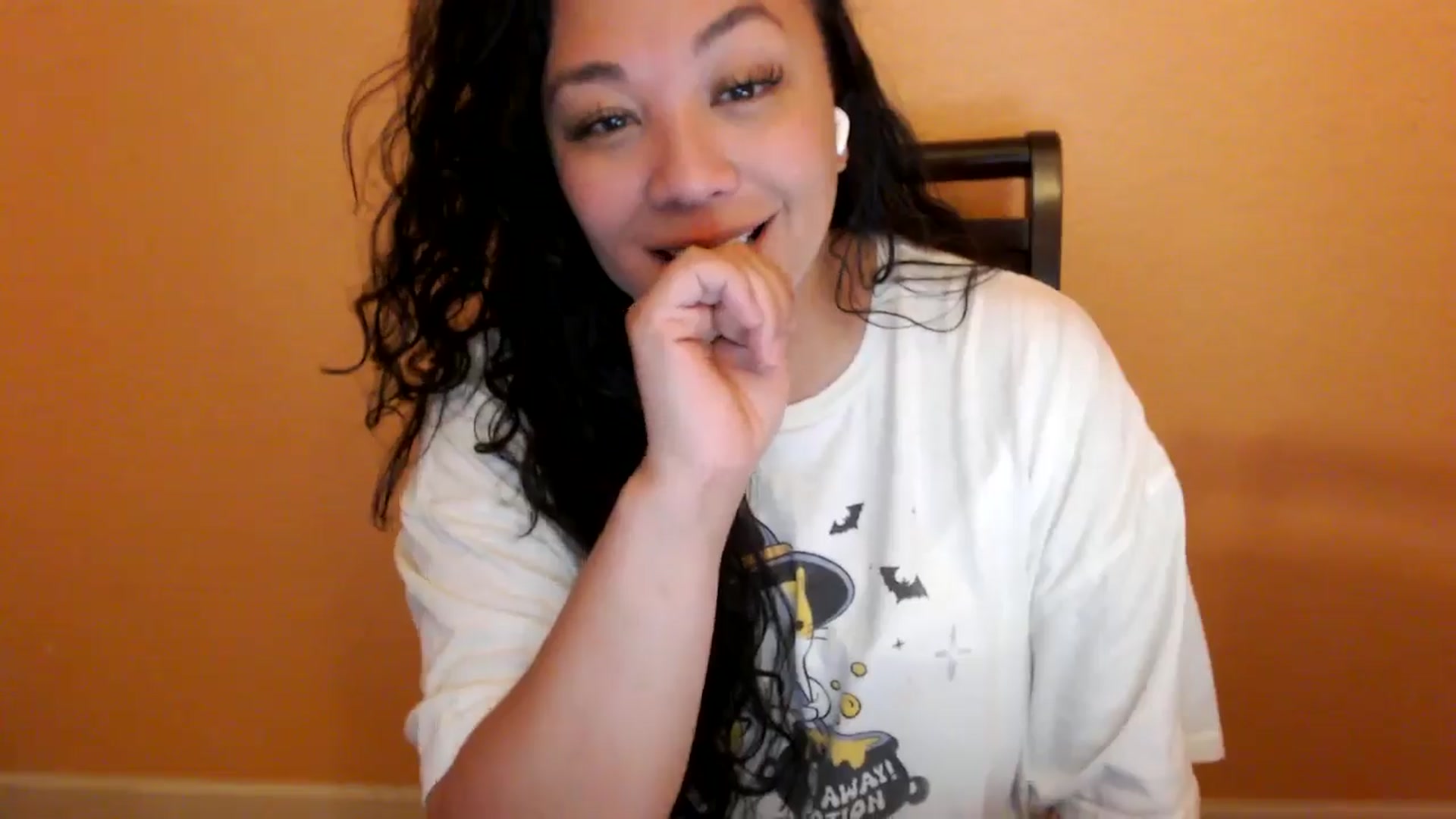 Gallery image thumbnail from MickaylaStar's myfreecams stream on, 02/12/2026, 03:51 image 19 of 20