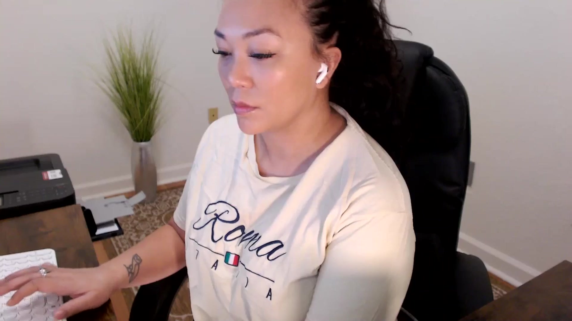 Gallery image thumbnail from MickaylaStar's myfreecams stream on, 02/12/2026, 16:20 image 20 of 20